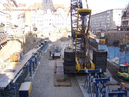 Liebherr Gittermastkran am Markt 