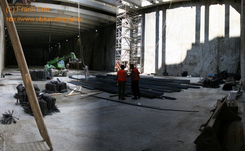 Vorplatz Bahnhof West - Blickrichtung Sd