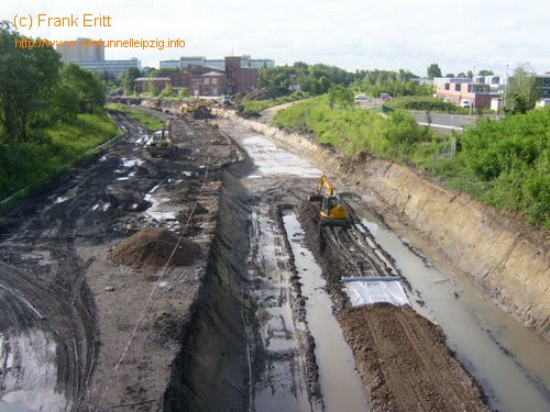 &Uuml;berwerkungsbauwerk S&uuml;d - Vorbereitungen Einbau Baugrubenverbau