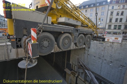 Ab nach unten in die Baugrube.