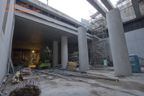 Vorplatz Bahnhof West - Blickrichtung Sd