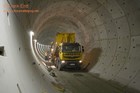 Einbau Sohlbeton Osttunnel beginnt