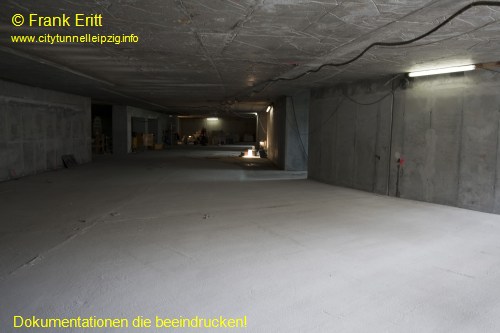 Fugngertunnel Eingang Willy-Brandt-Platz (Aufzug)