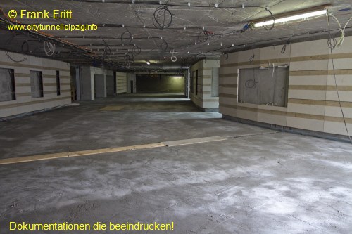 Fugngertunnel Eingang Willy-Brandt-Platz (Aufzug)