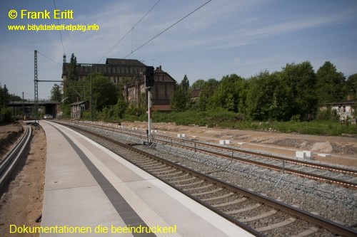 Bahnsteig Ost - Blickrichtung Sd