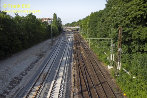 Brcke Strae des 18. Oktober - Blickrichtung Norden