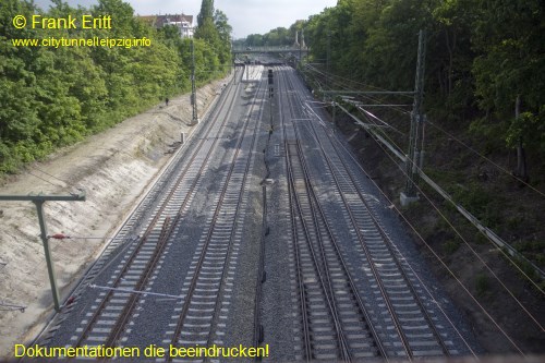 Brcke Strae des 18. Oktober - Blickrichtung Norden