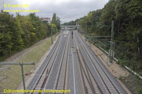 Brcke Strae des 18. Oktober - Blickrichtung Norden