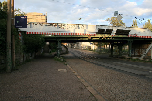 Br&uuml;cke mit Stadtbahnlinie 15 nach dem Station 