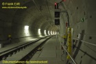 Einbau Notrufsäulen und Geländer im Tunnel